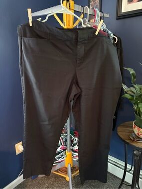 Chaps Women's Black Cropped Dress Pants